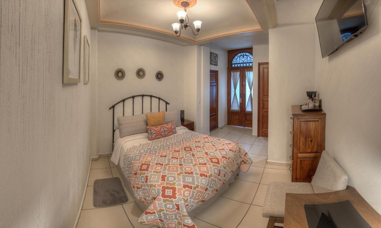 Hotel Santa Paula 태스코 데 알라르콘 외부 사진
